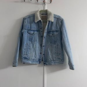 Levi’s trucker jacket women’s M